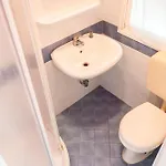 Renovated Semi Detached House In Apartament *