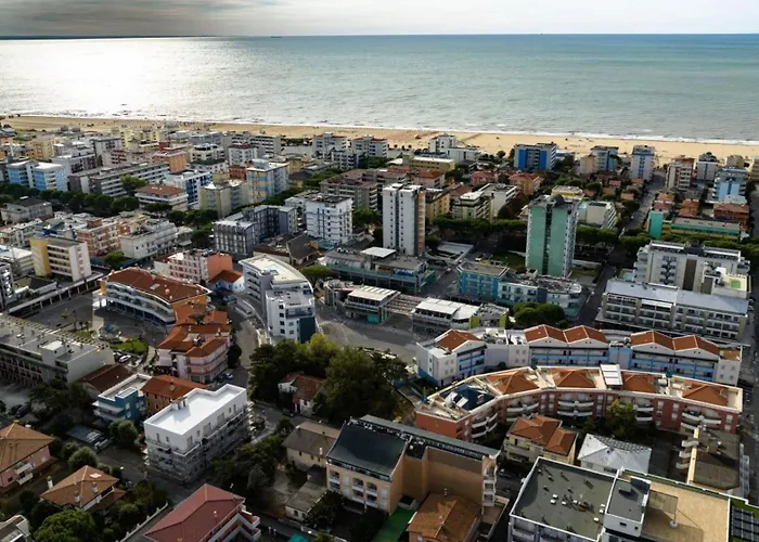 Renovated Semi Detached House In * Бібіоне