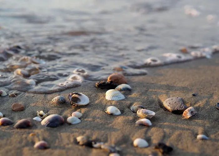 Apartmán Renovated Semi Detached House In